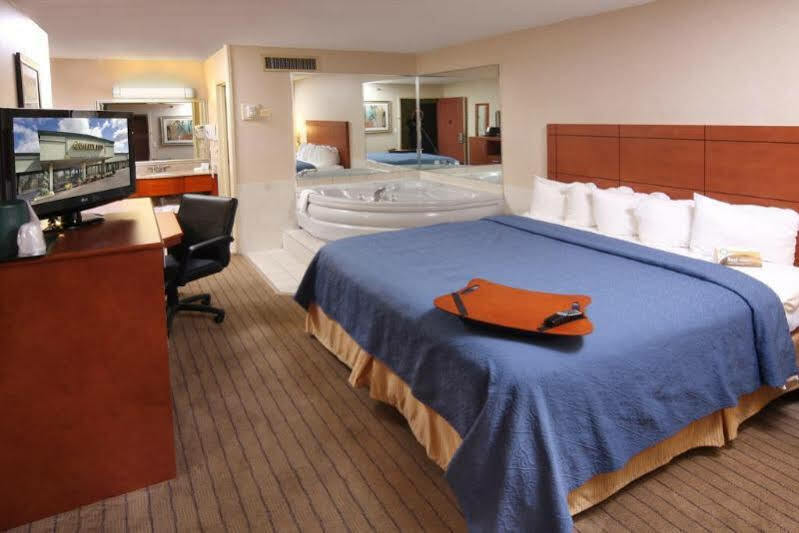 Quality Inn University Λάνσινγκ Εξωτερικό φωτογραφία